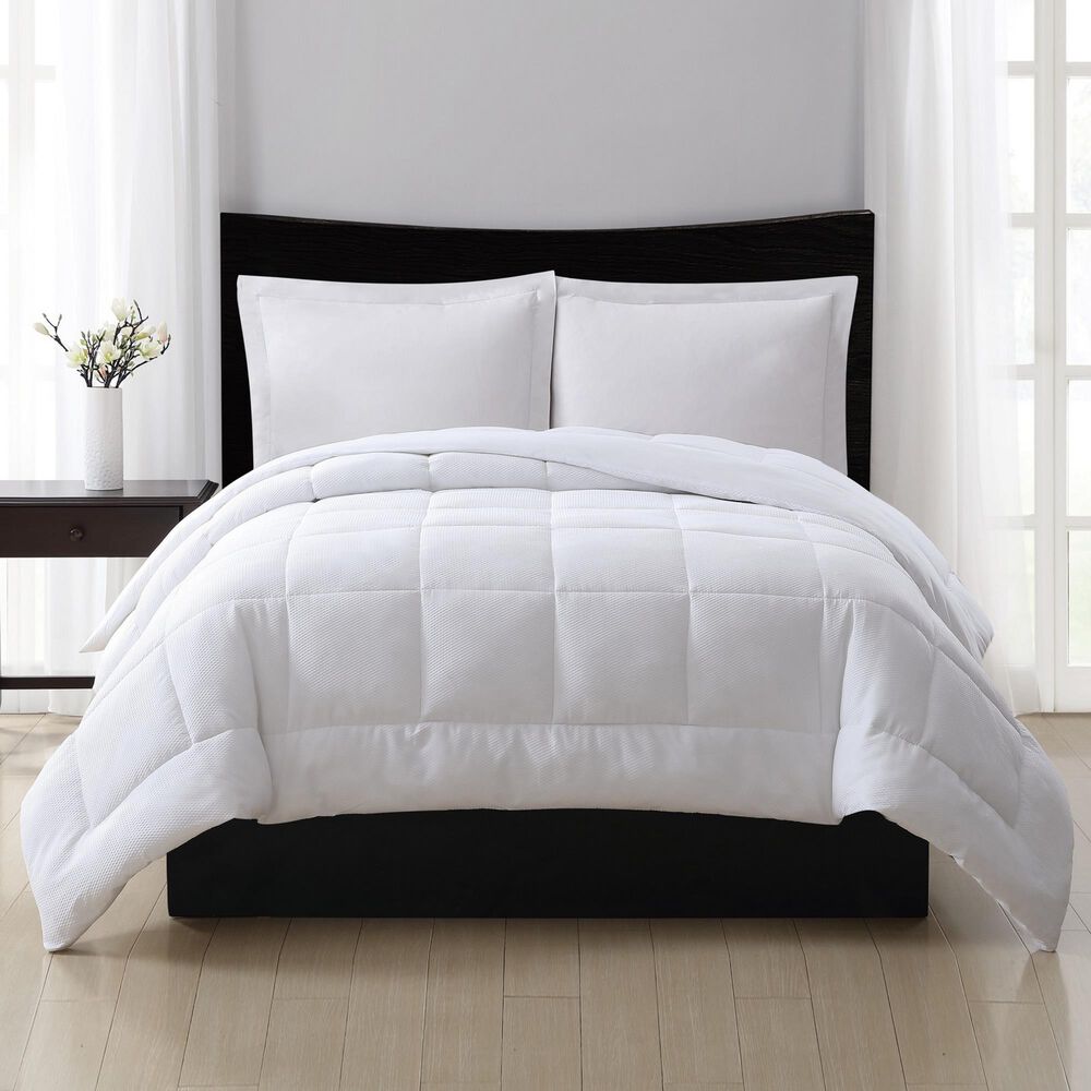 Pem America London Fog Full/Queen Down Alternative Comforter in White, , large