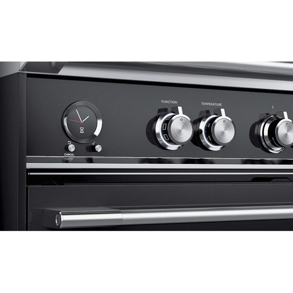 Fisher and Paykel 30" Induction Electric Freestanding Range in