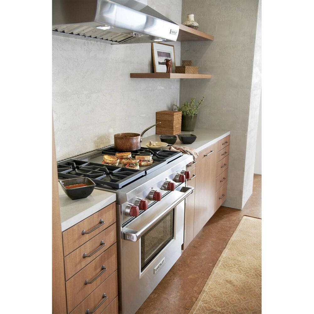 Wolf 5.5 Cu. Ft. Freestanding Gas Range, , large