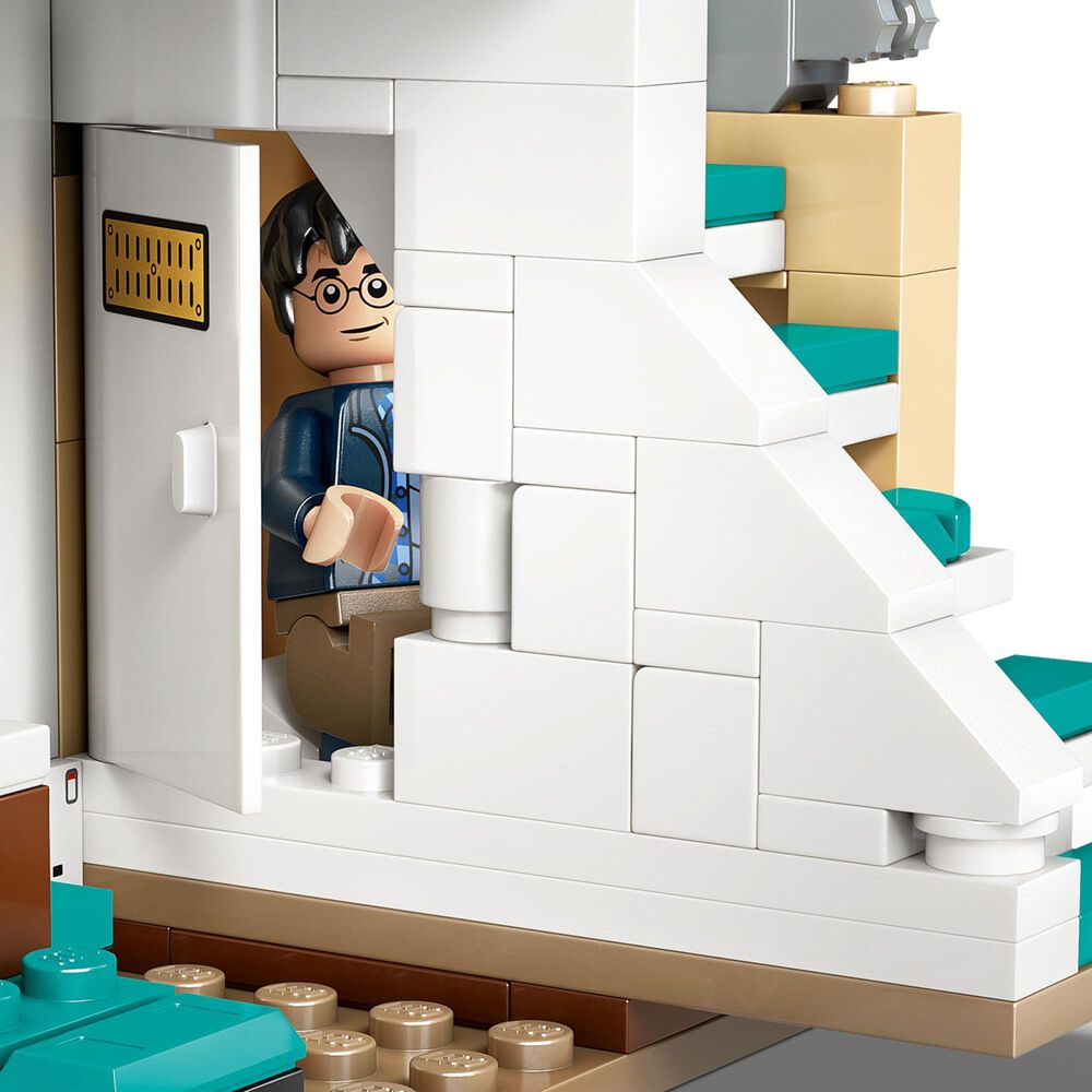 LEGO Harry Potter - Aunt Marge&#39;s Visit Privet Drive Building Set, , large