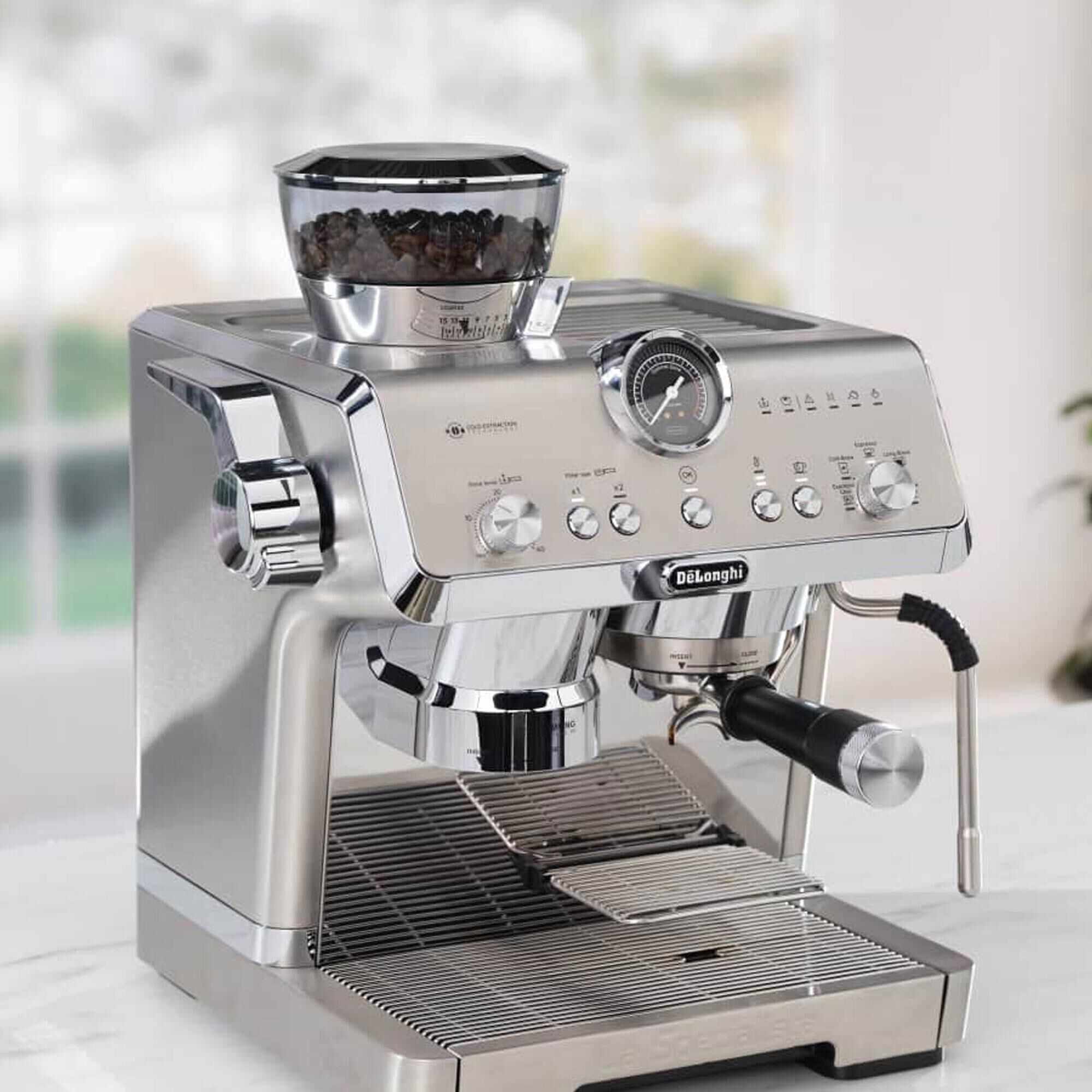 DeLonghi La Specialista Opera 2L Espresso Machine in Metal