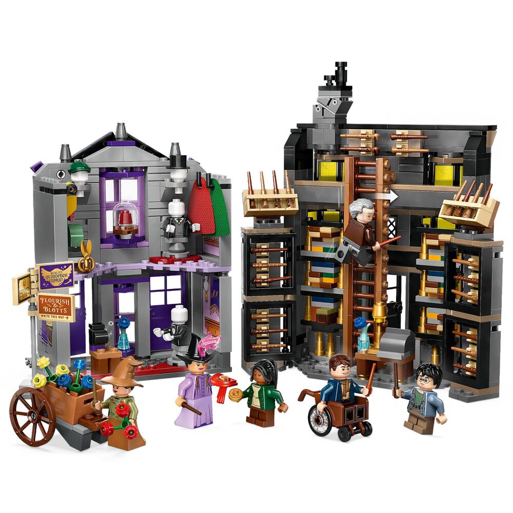 LEGO Harry Potter Ollivanders &amp; Madam Malkins Robes, , large