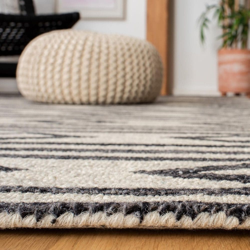 Safavieh Micro-Loop 2&#39;3&quot; x 7&#39; Ivory and Charcoal Runner, , large