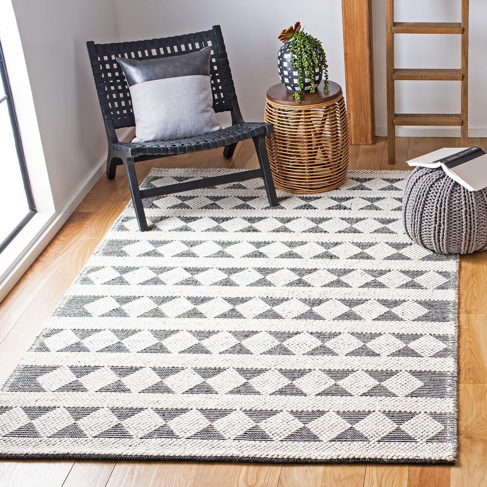 Safavieh Natura NAT481A 4&#39; x 6&#39; Ivory and Black Area Rug, , large