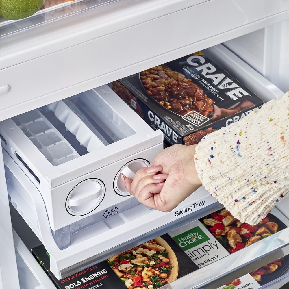 Unique Appliances Classic Retro 12 Cu. Ft. Bottom Freezer Regfrigerator In Summer Mint Green, , large