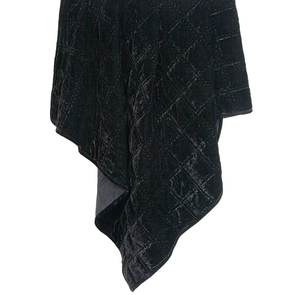 HiEnd Accents Stella 50&quot; x 60&quot; Throw in Black, , large