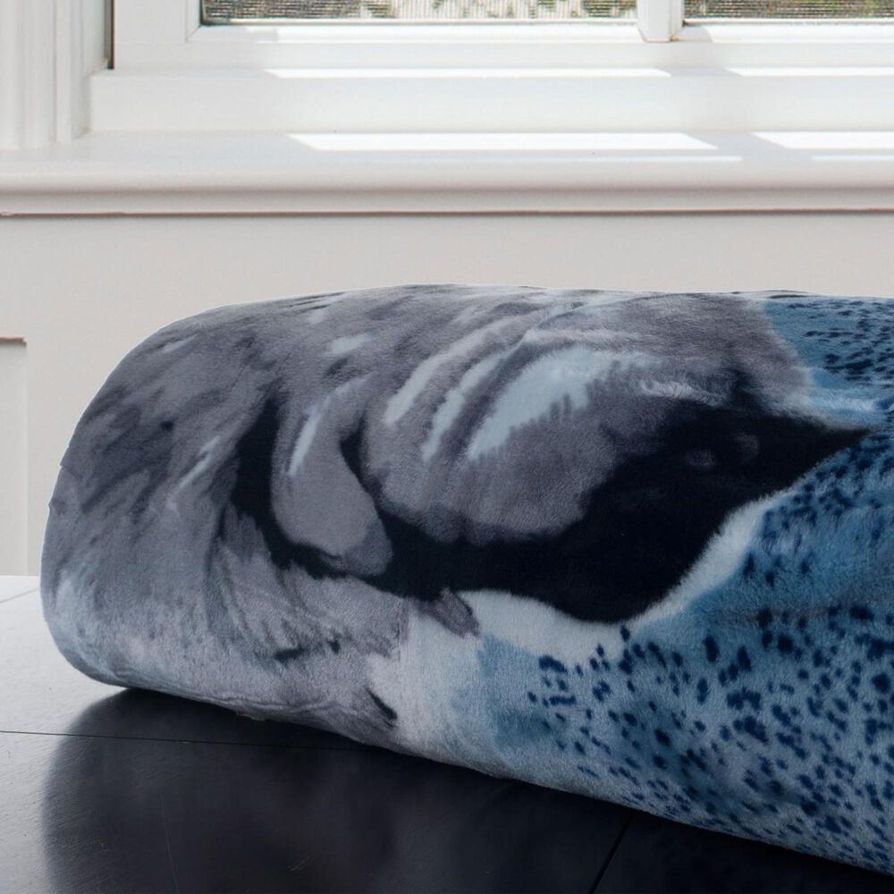 Timberlake Lavish Home Wolf Heavy Plush Mink Blanket, , large