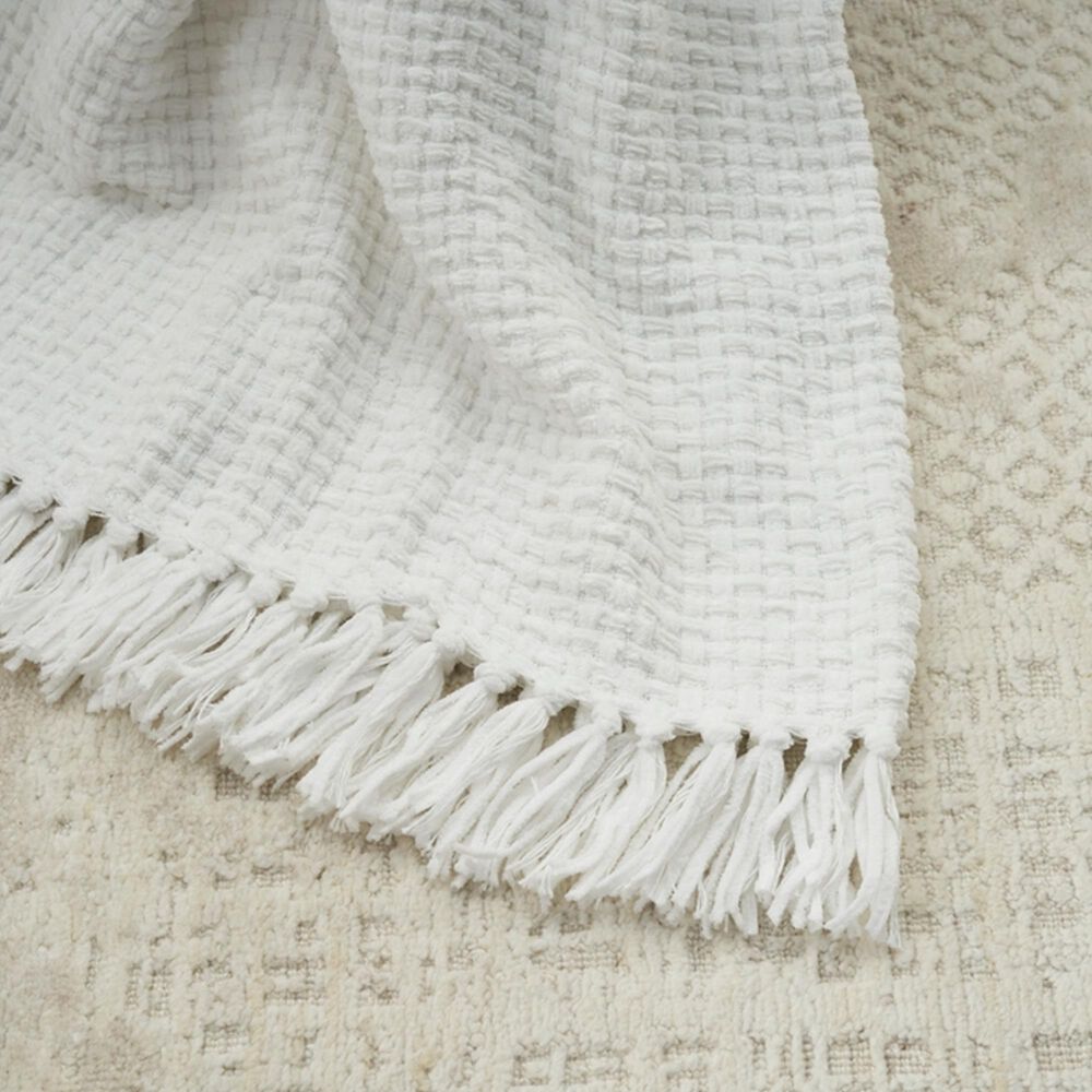 Nourison 50&quot; x 60&quot; Throw in White, , large