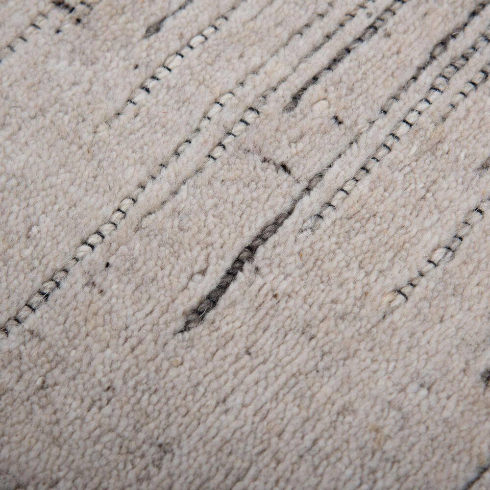 RIZZY Qatar Beige 5&#39; x 7&#39;6&quot; Area Rug, , large