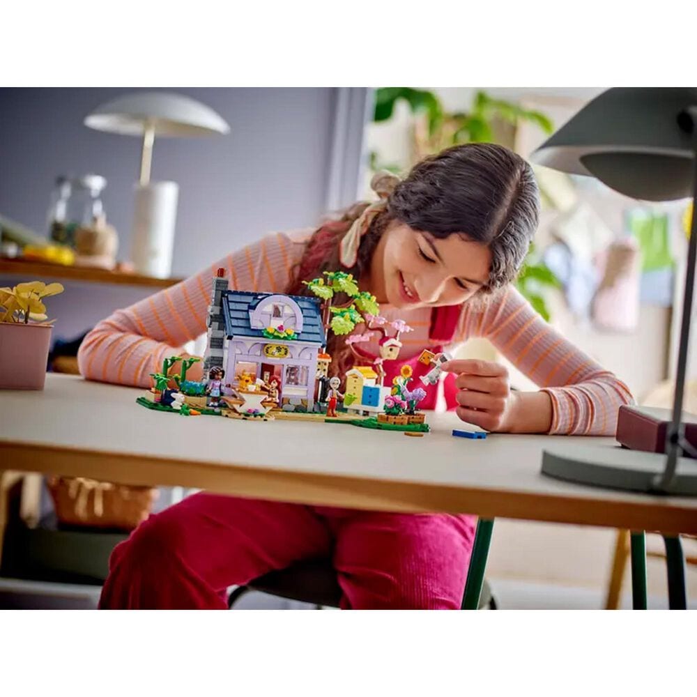 LEGO Friends Beekeepers&#39; House and Flower Garden, , large