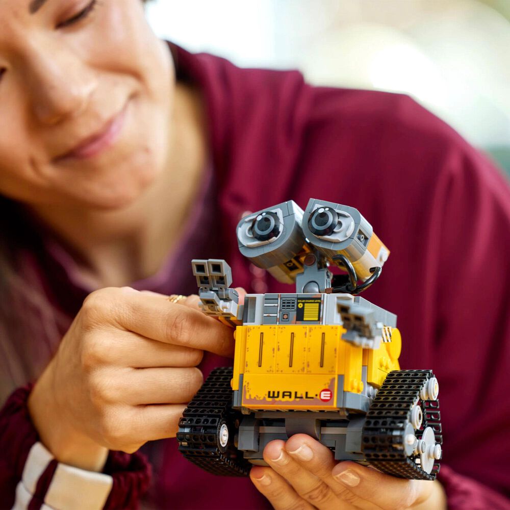 LEGO Wall-E and Eve Building Set, , large