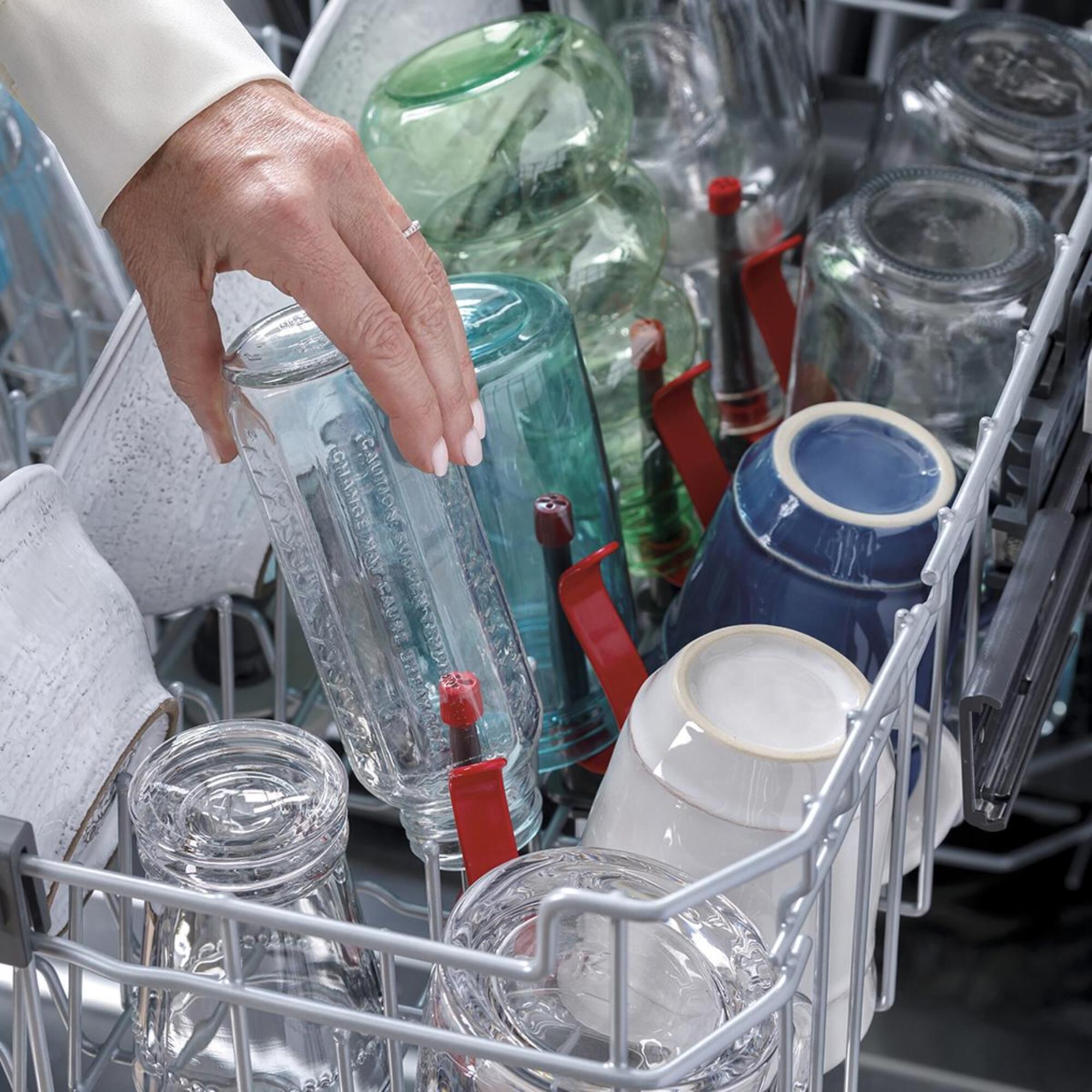 ge dishwasher with bottle jets and third rack