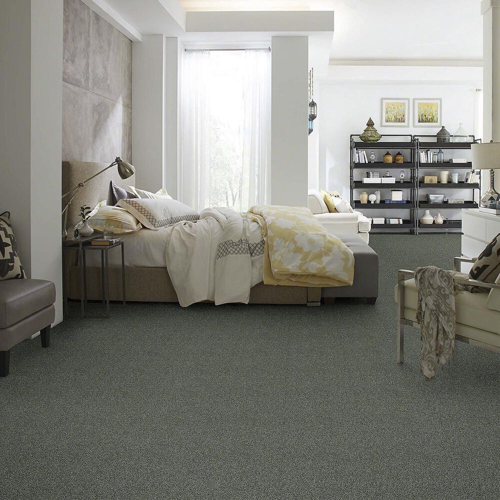 Shaw Palatial Carpet in Lush, , large