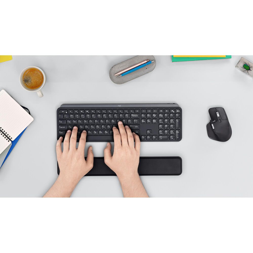 Logitech MX Palm Rest in Black, , large