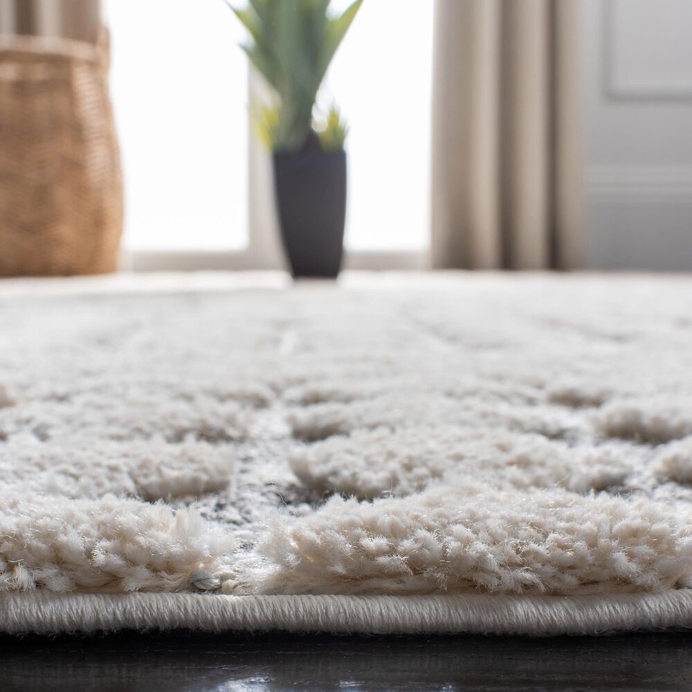 Safavieh Martha Stewart Lucia Shag MSR0737A 2&#39;6&quot; x 3&#39;9&quot; White and Light Grey Area Rug, , large