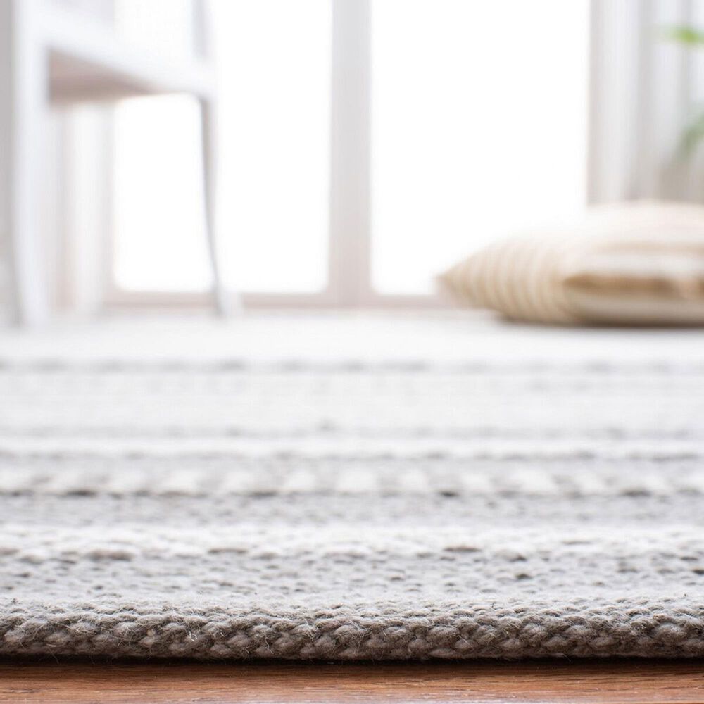 Safavieh Montauk MTK215F 2&#39;6&quot; x 6&#39; Grey and Ivory Runner, , large