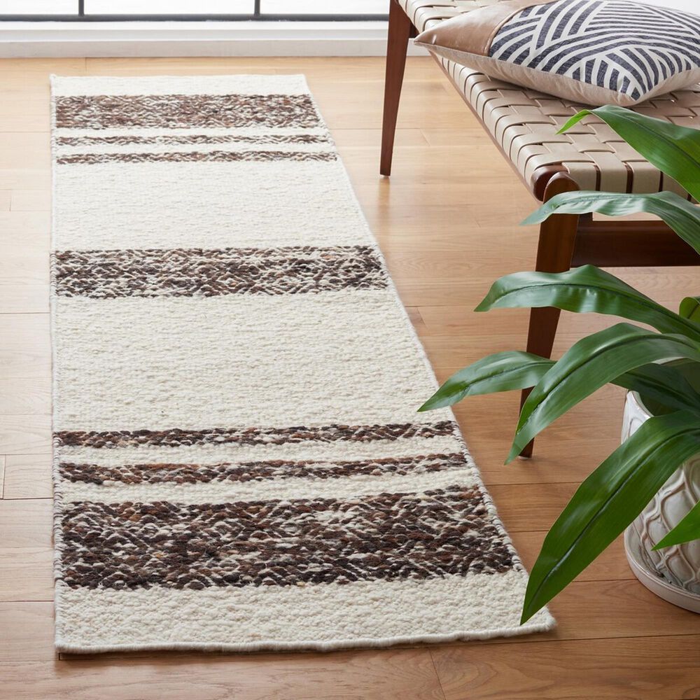 Safavieh Natura NAT328Z 2&#39;3&quot; x 8&#39; Black and Ivory Runner, , large