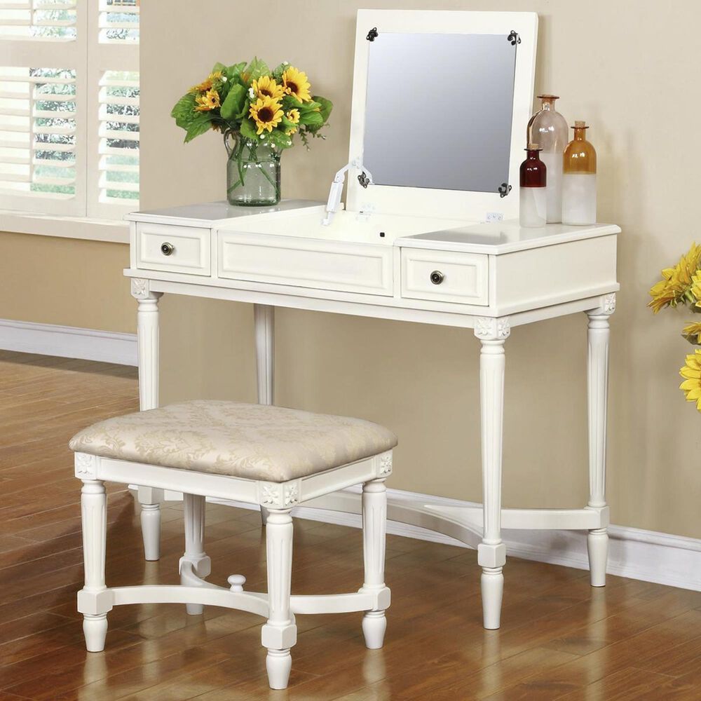 Linden Boulevard Cyndi Vanity Set in White, , large