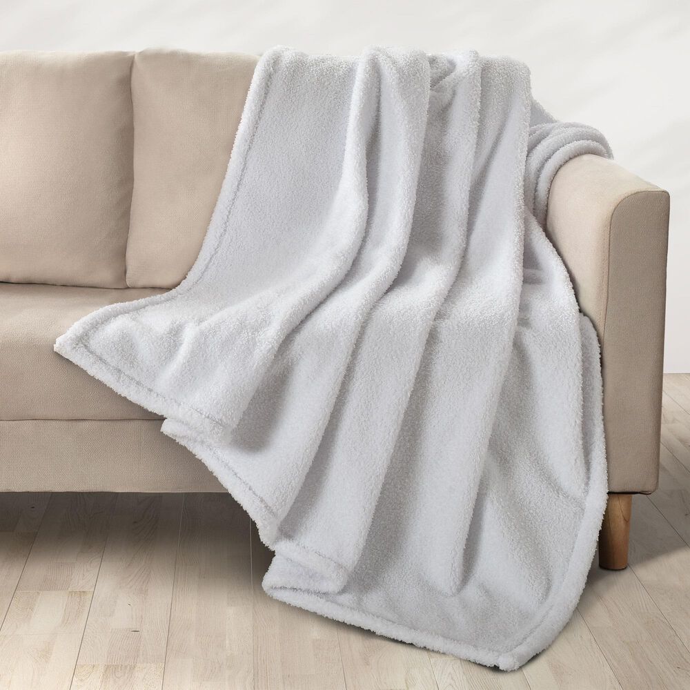 J. Queen New York Cozy 50&quot; x 70&quot; Throw in White, , large