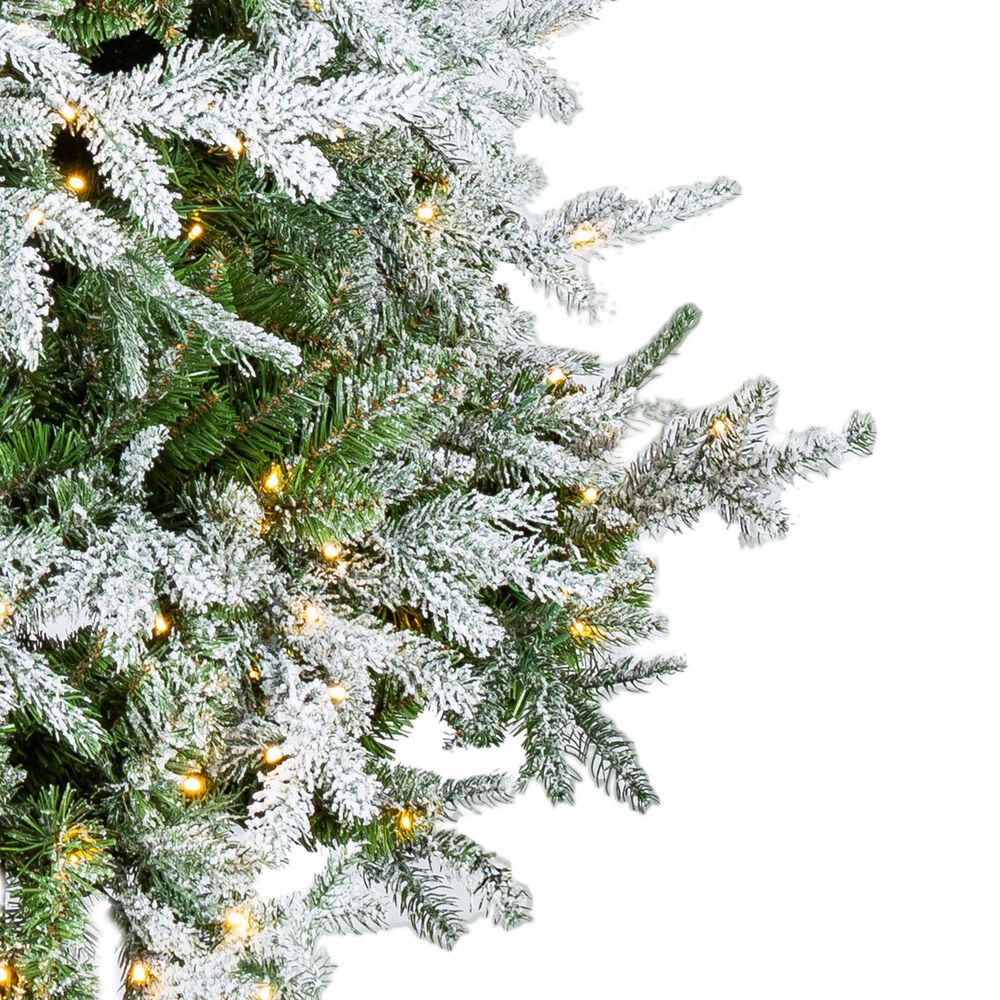 The Gerson Company 7.5&#39; Pre-Lit Natural Cut Spruce Christmas Tree in Green, , large