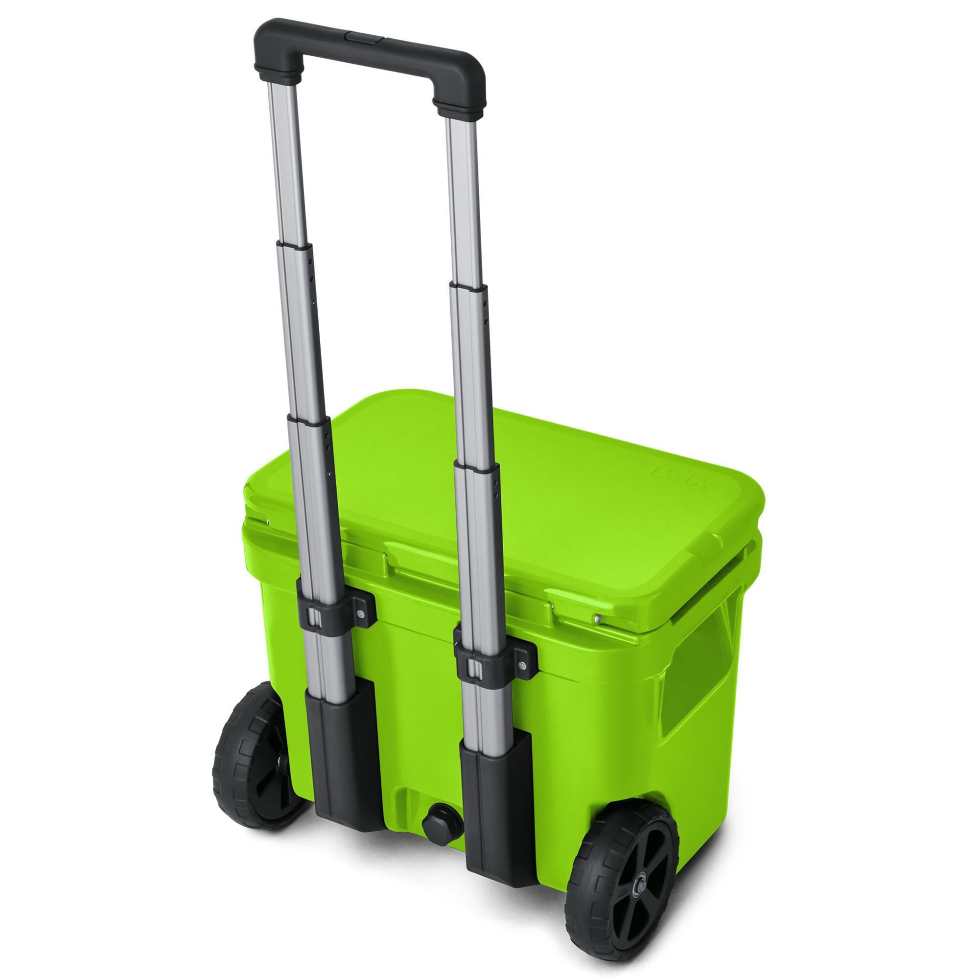YETI Roadie 32 Wheeled Cooler in Venom