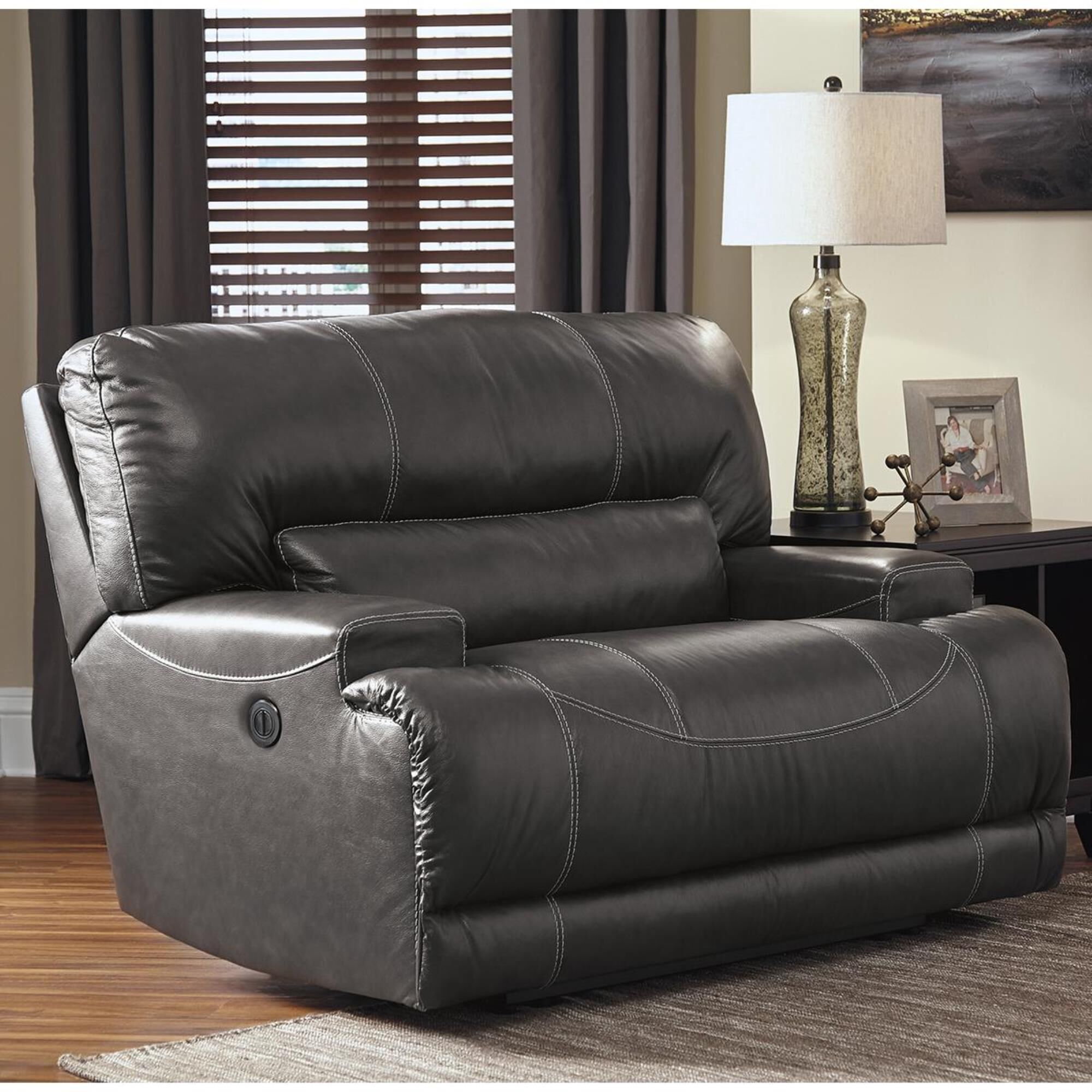 Wide seat power hotsell recliner