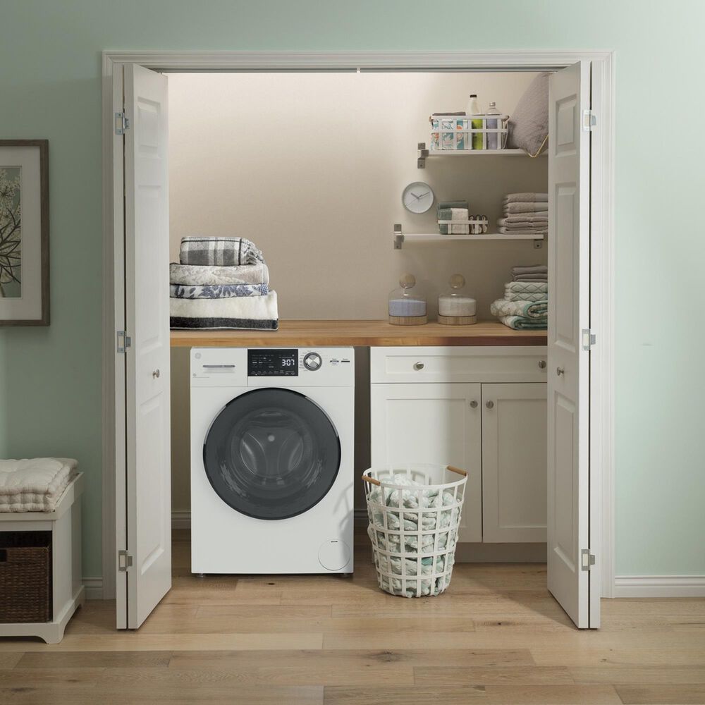 GE Appliances 24" Front Load Washer/Condenser Dryer Combo in White