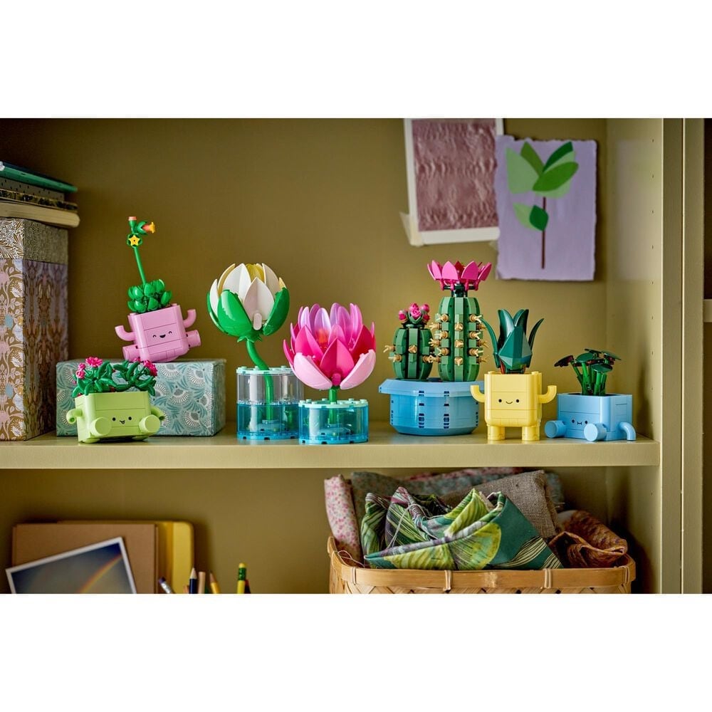 LEGO Botanicals Water Lilies Building Set, , large