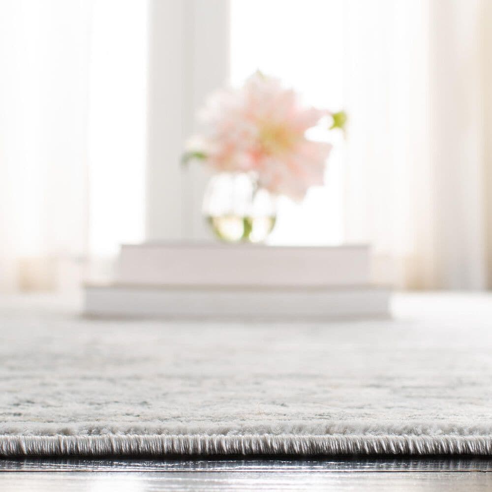 Safavieh Isabella 5&#39;3&quot; x 7&#39;6&quot; Light Gray and Cream Area Rug, , large