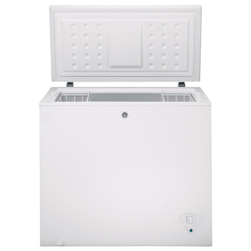 Criterion® 10.4 - 10.6 cu.ft. White Manual Defrost Chest Freezer at Menards®