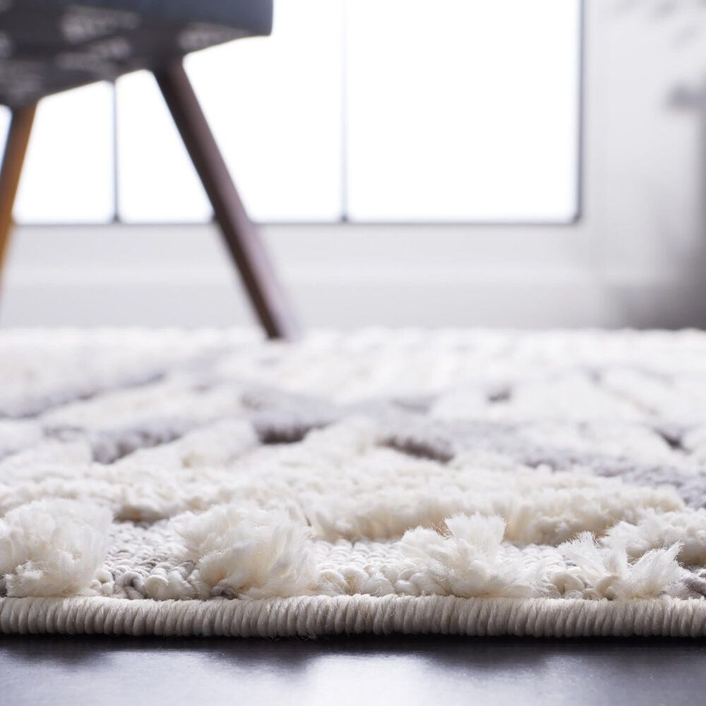 Safavieh Marrakesh MRK540F 4&#39; x 6&#39; Beige and Grey Area Rug, , large