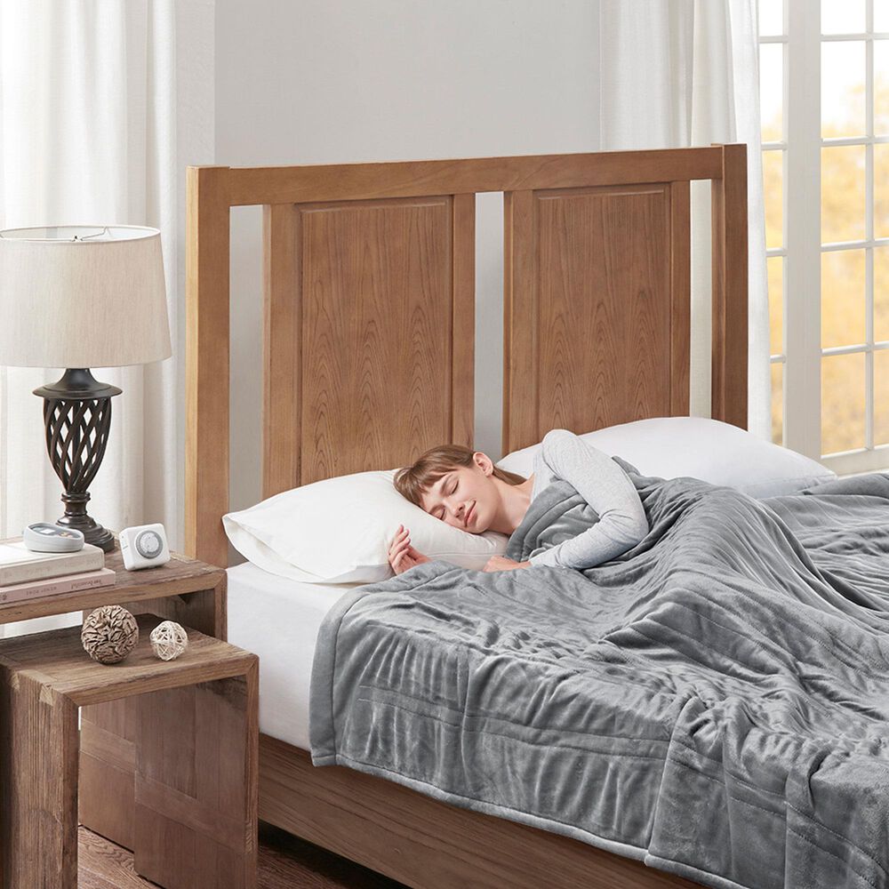 Hampton Park Heated King Blanket in Grey | NFM