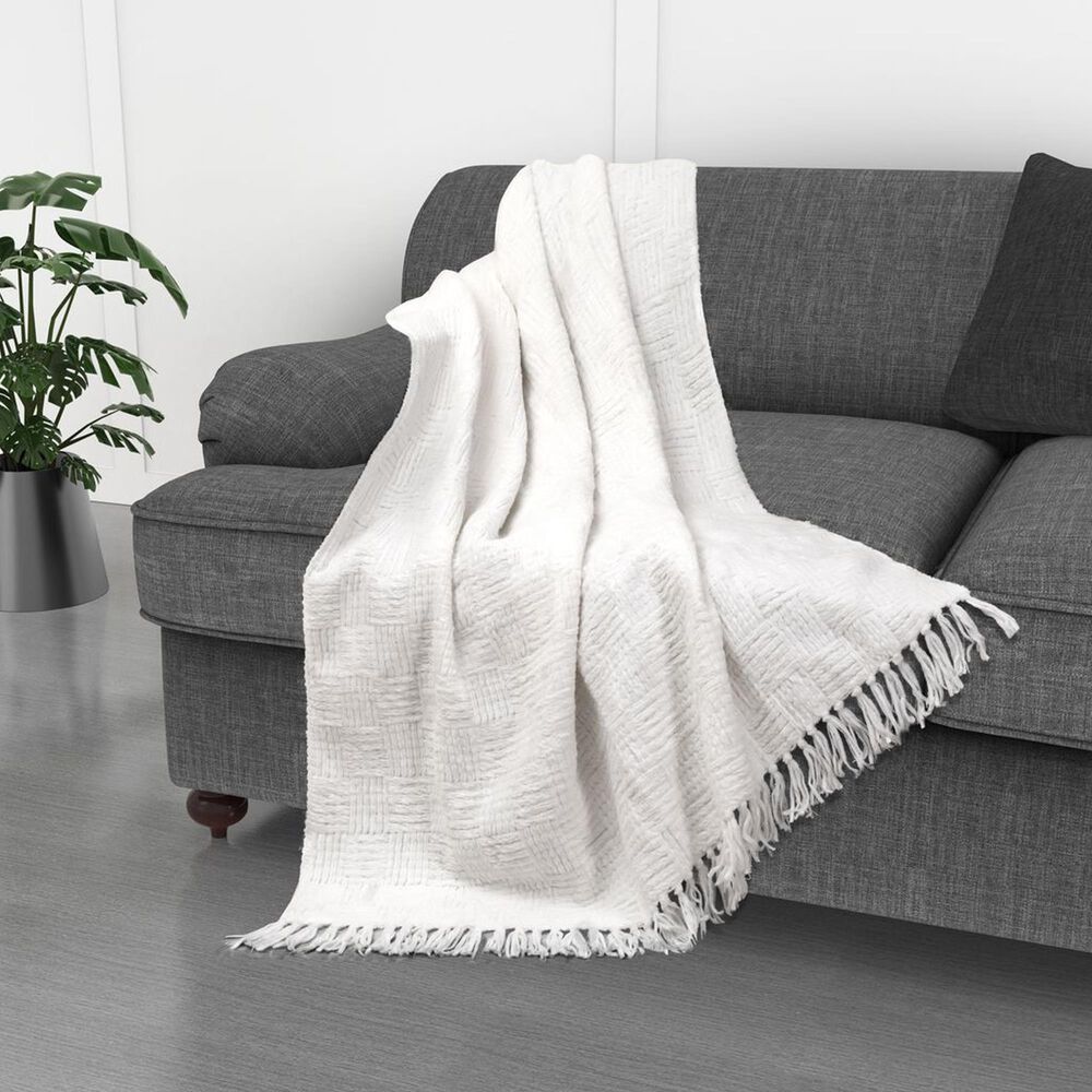 Trade Linker 50" x 70" Chenille Polyester Fringed Basket Throw in Ivory, , large