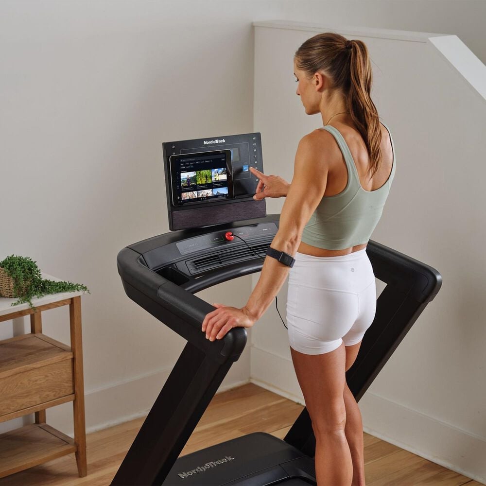 NordicTrack Commercial LE Treadmill in Black, , large