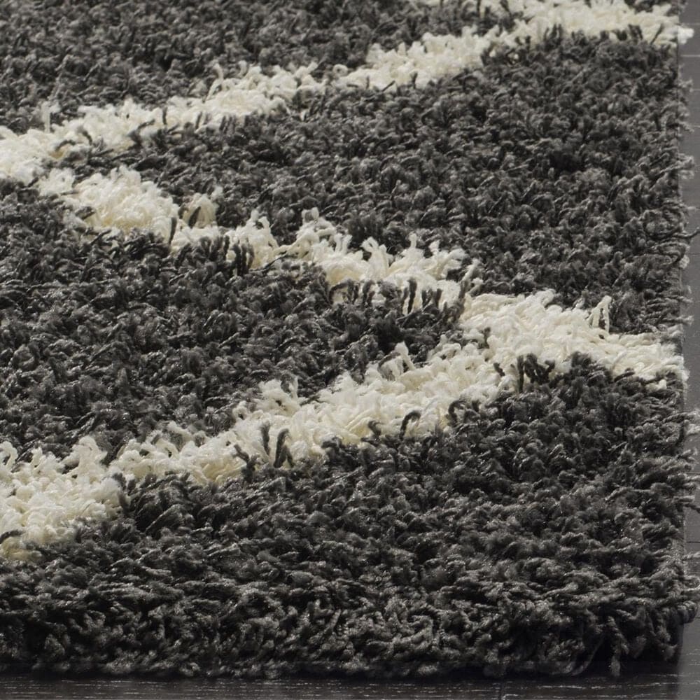 Safavieh Dallas Shag SGD257A-4 4&#39; x 6&#39; Dark Grey/Ivory Area Rug, , large