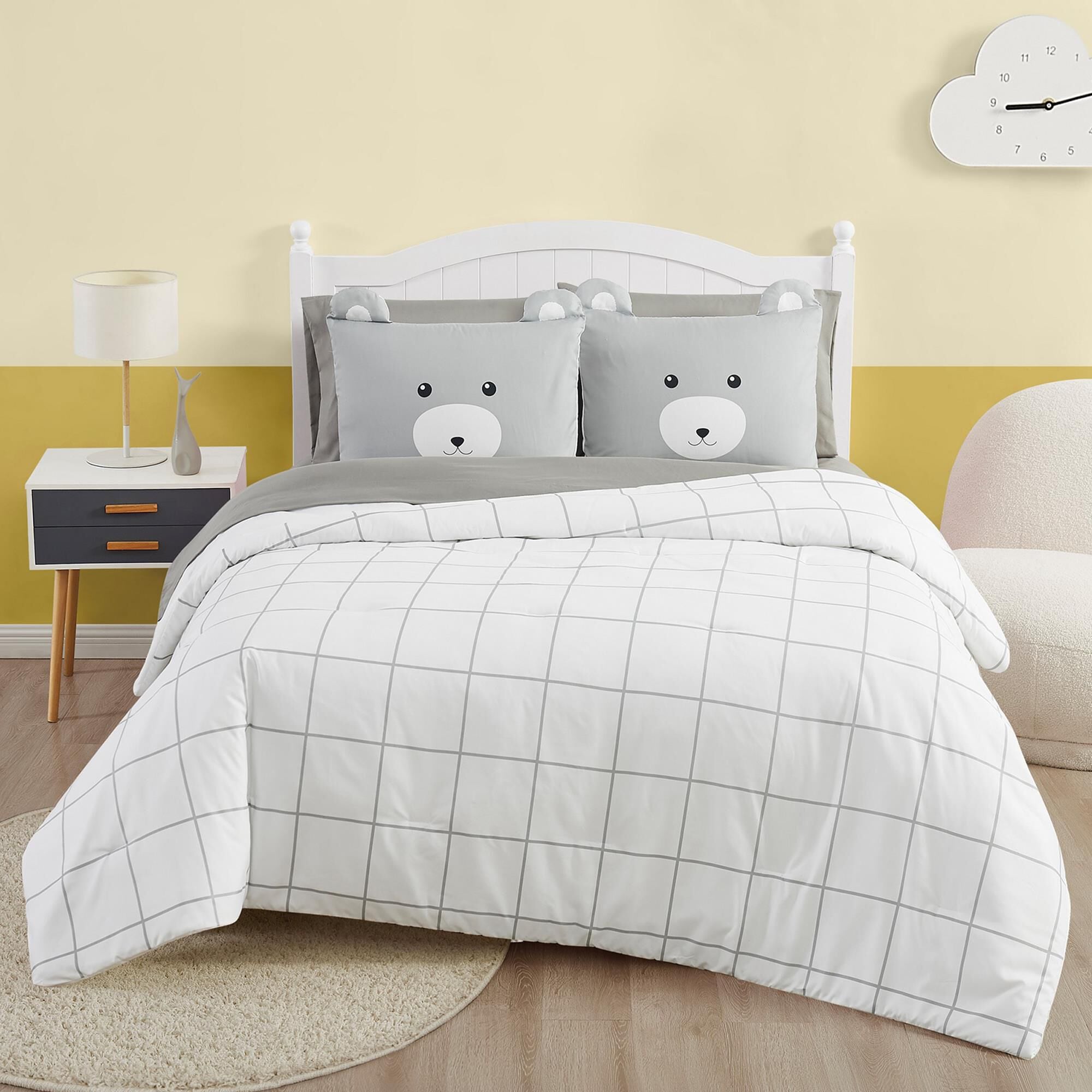 Pem America Bear Hug 5 Piece Twin Bed in a Bag in Grey and White NFM