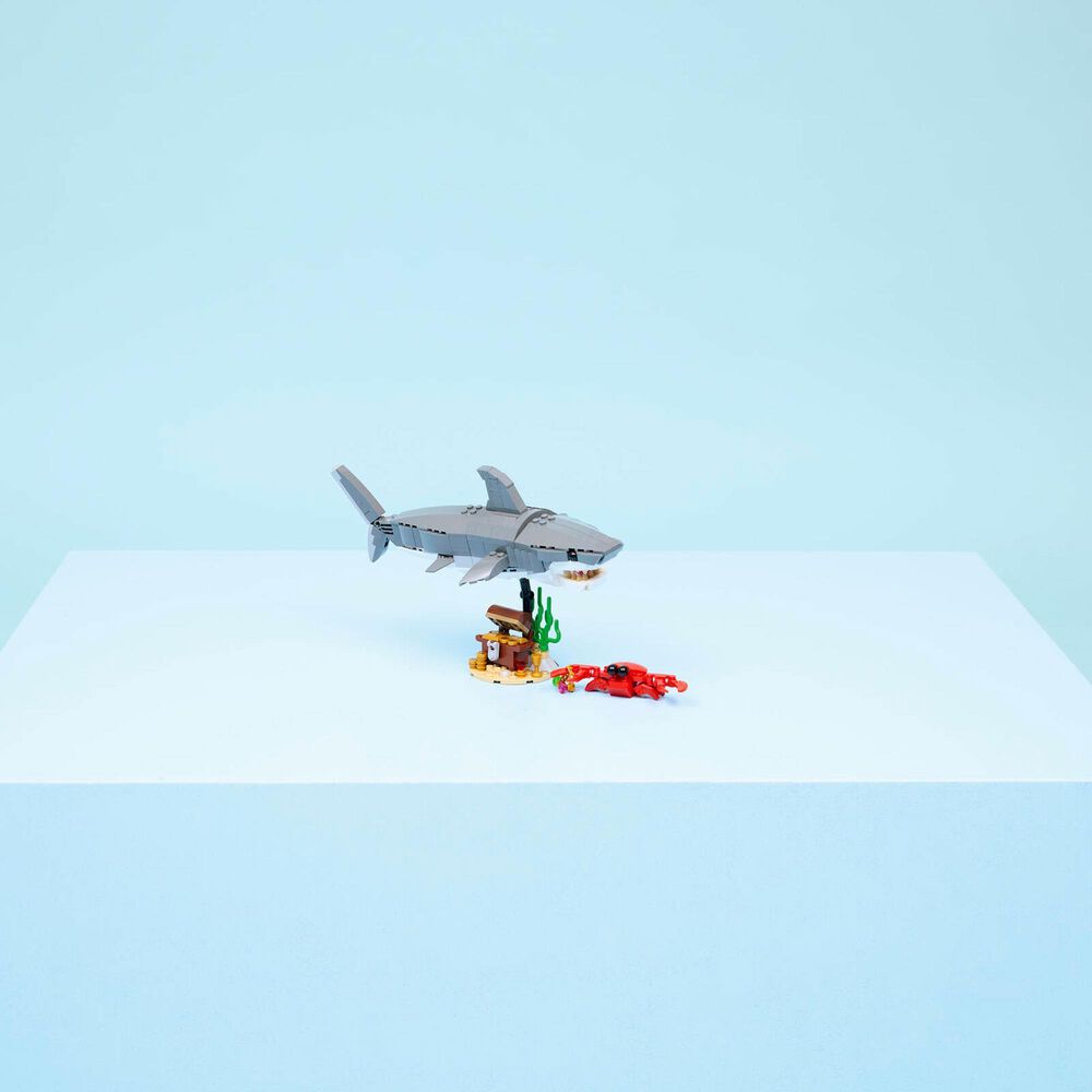 LEGO Creator Fierce Shark with a Treasure Chest Building Set, , large