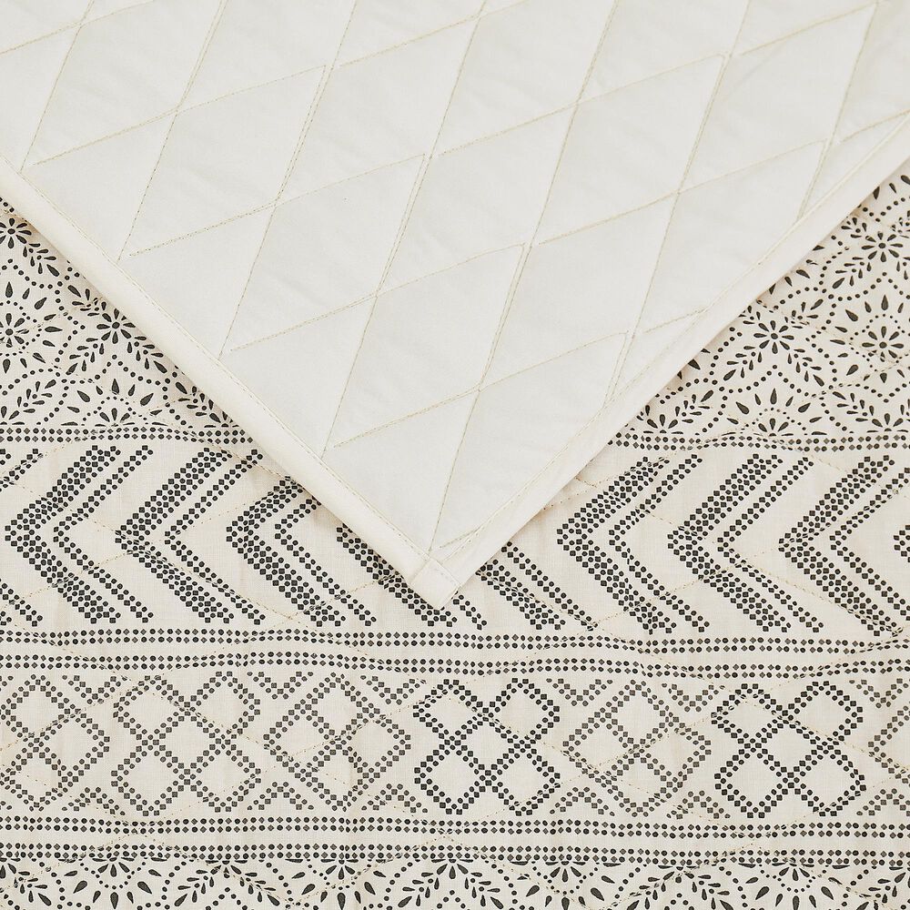 Pem America Chase 3-Piece King Quilt Set in Cream and Black, , large