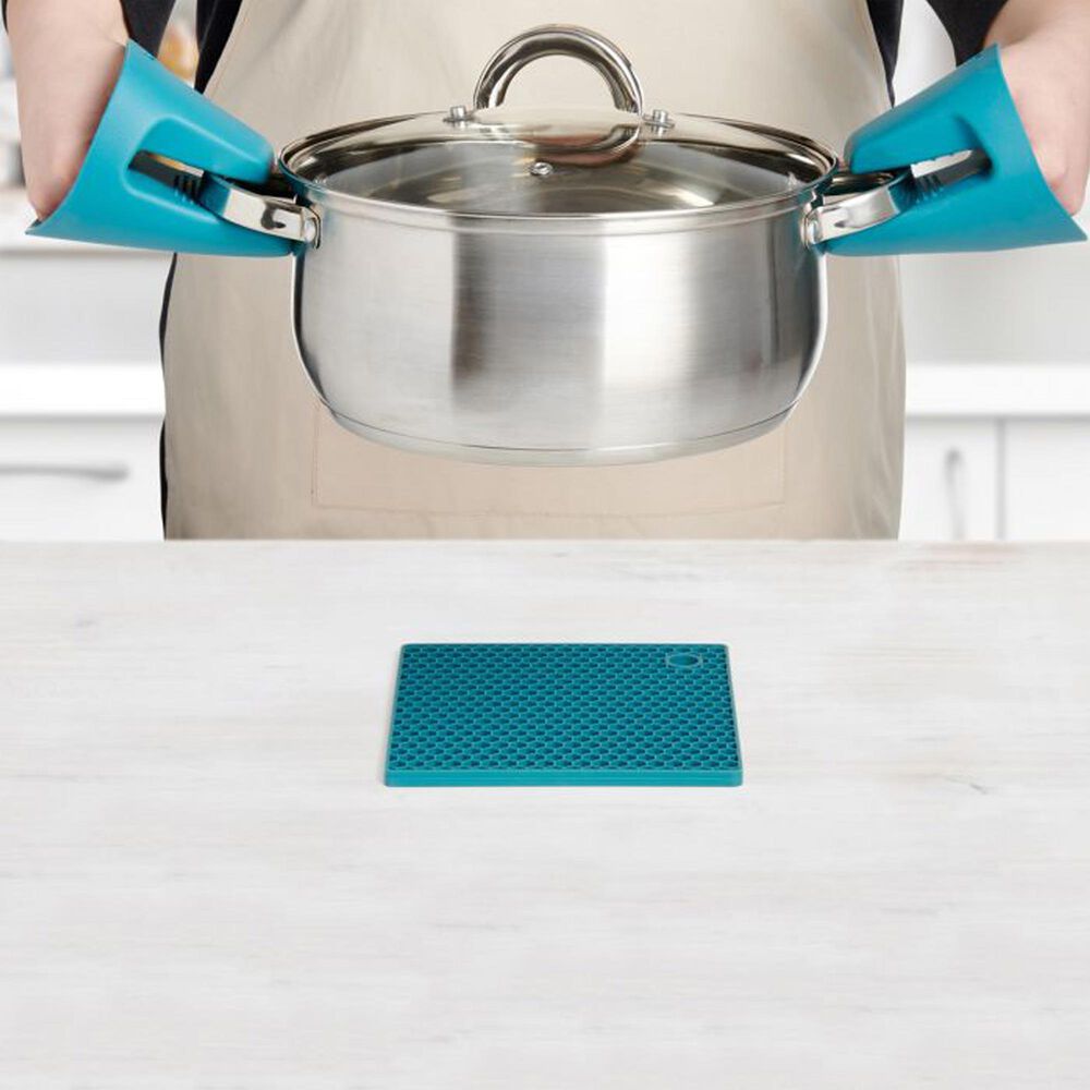 Harold Import Silicone Pot Grabber in Turquoise, , large