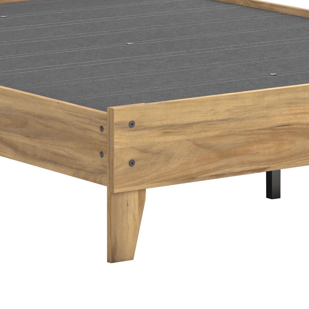 Ashley Bermacy Queen Platform Bed in Light Brown, , large