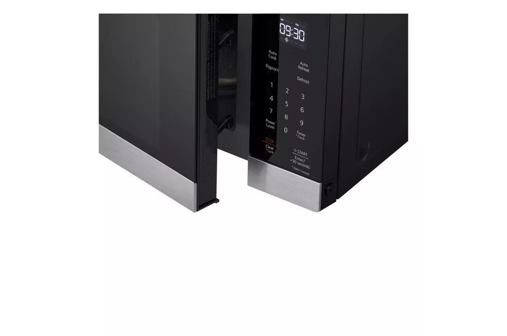 LG 0.9 Cu. Ft. NeoChef Countertop Microwave with Smart Inverter in Stainless Steel, , large