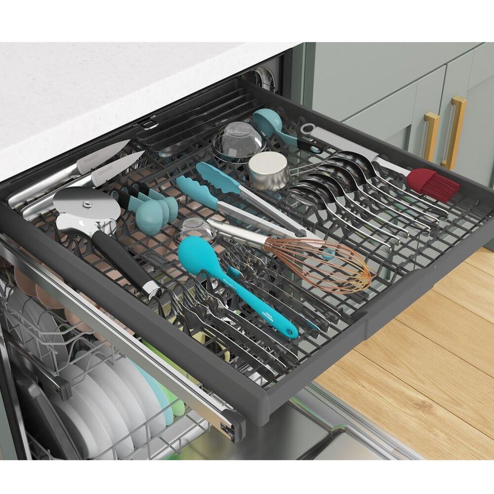 Whirlpool 24" BuiltIn Bar Handle Dishwasher with 47 Decibel in