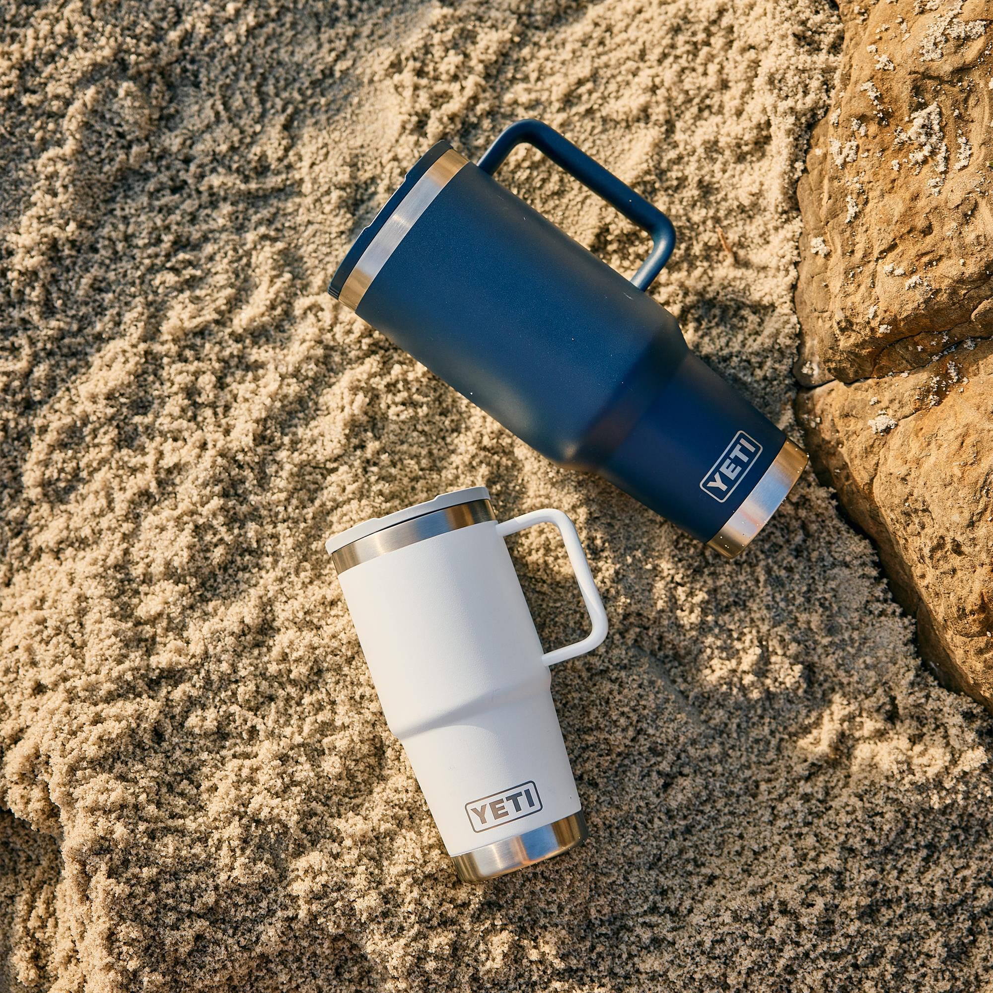YETI Rambler 40 oz Travel Str Mug Navy