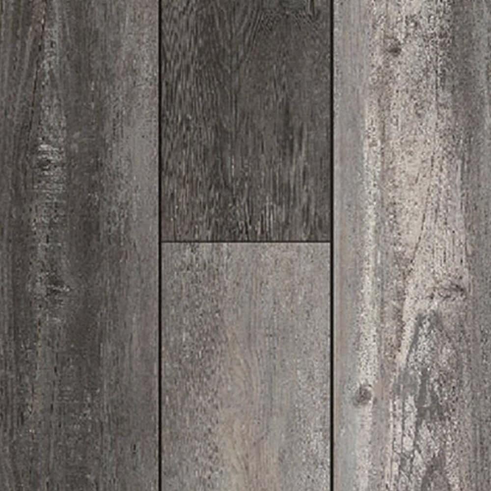 Luxury Wood Vinyl Plank - Highland Homes Flooring Options