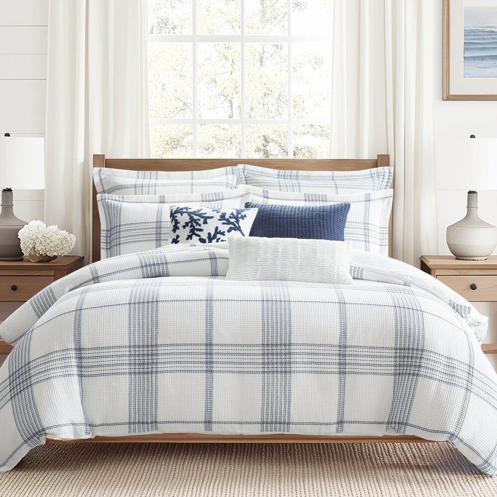 Levtex Waffle Plaid 3-Piece Full/Queen Comforter Set in Navy and White, , large