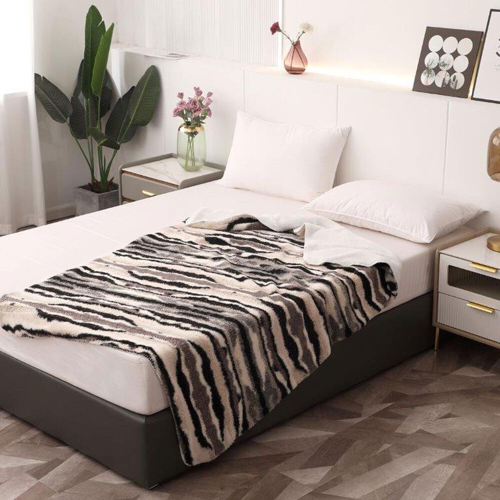 Duke Imports Regal Comfort Darkness Falls 50" x 70" Throw in Black, , large