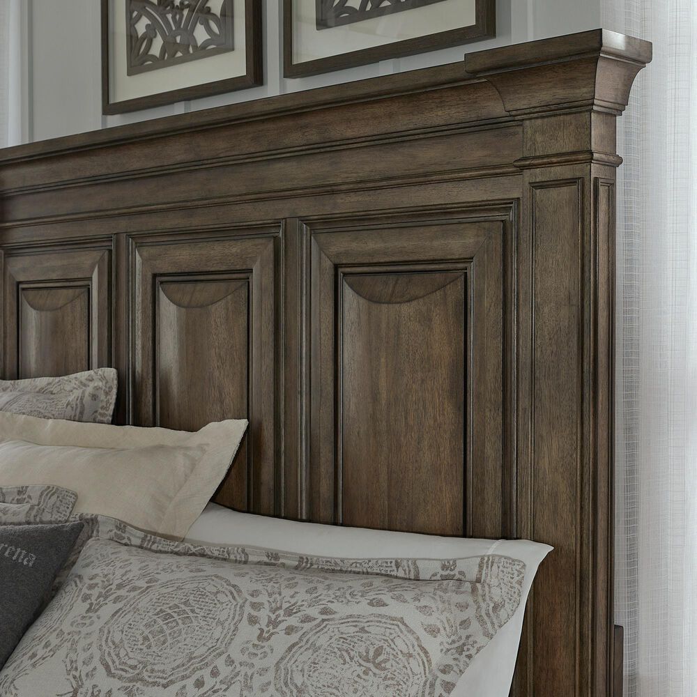 Pulaski Furniture Corp Woodbury 5-Piece King Bedroom Set in Brown, , large