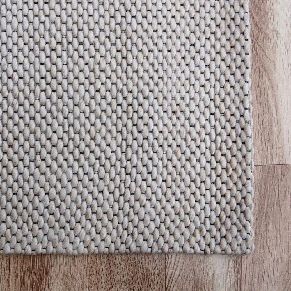 L&amp;R Resources Bergen 7&#39;9&quot; x 9&#39;9&quot; Beige Area Rug, , large