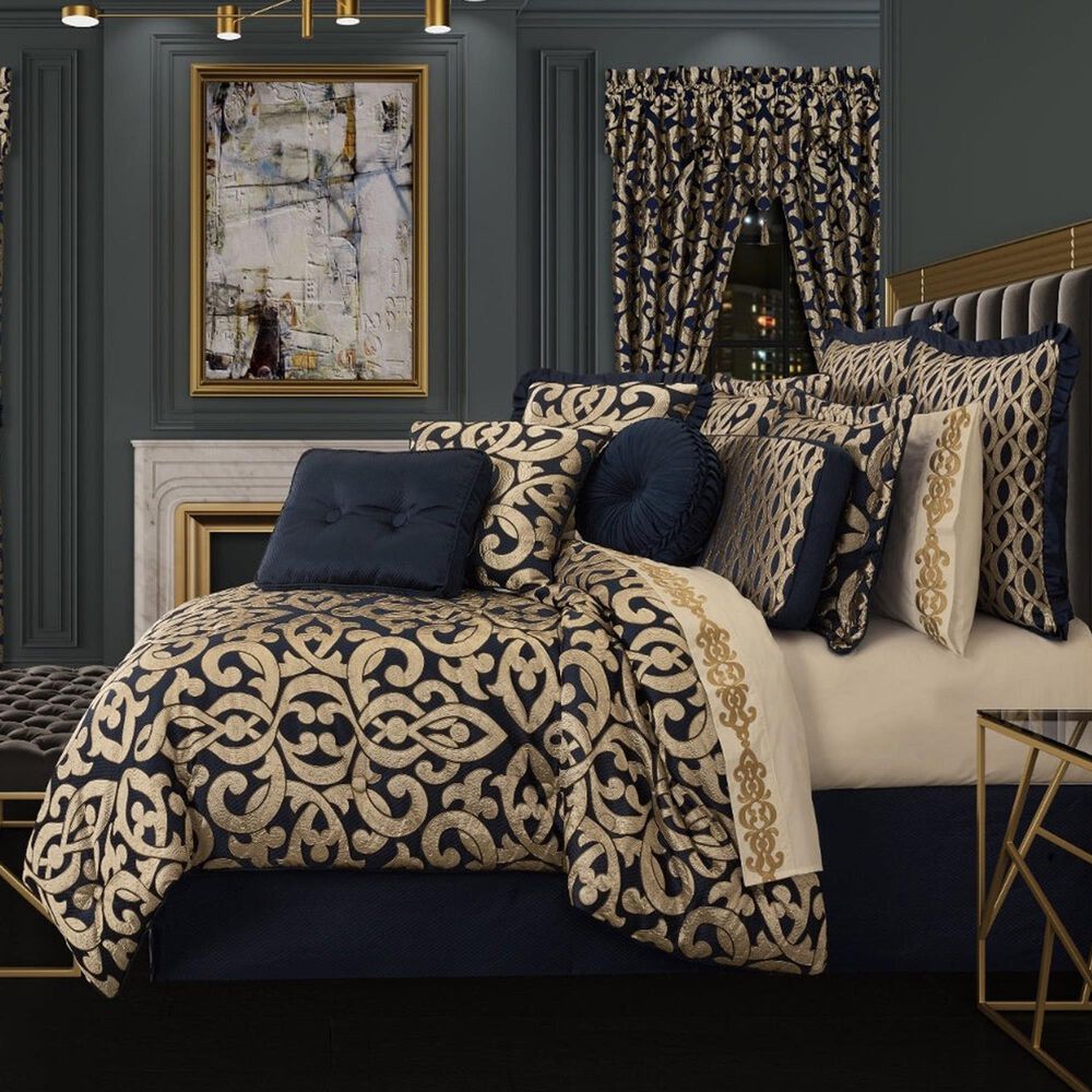 J. Queen New York Biagio 4-Piece King Comforter Set in Navy