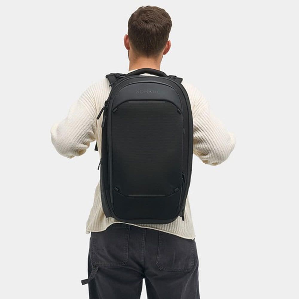 Nomatic Navigator 32L Travel Backpack in Black, , large